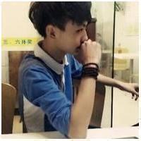 帅气男生穿校服头像图片_WWW.WHOISQQ.COM
