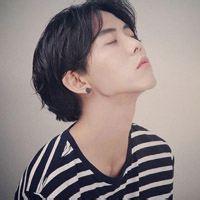 只露眉毛男生头像图片_WWW.WHOISQQ.COM