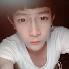 帅气男生自拍头像图片_WWW.WHOISQQ.COM