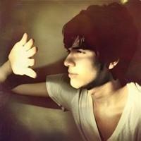欧洲风男生头像图片_WWW.WHOISQQ.COM