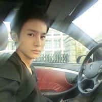 qq头像图片海边笑脸男生_WWW.WHOISQQ.COM