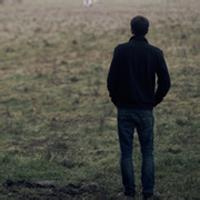 唯美男生后背头像图片_WWW.WHOISQQ.COM