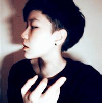 非主流qq头像图片男生伤感_WWW.WHOISQQ.COM