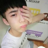 qq男生看裤裆头像图片_WWW.WHOISQQ.COM