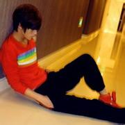 带帽男生qq头像图片_WWW.WHOISQQ.COM
