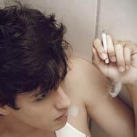 qq带烟头像图片$$男生_WWW.WHOISQQ.COM