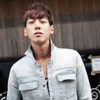 qq头像图片男生穿牛仔衣_WWW.WHOISQQ.COM