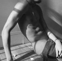 非主流性感男生头像图片_WWW.WHOISQQ.COM