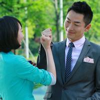 男生职场头像图片_WWW.WHOISQQ.COM