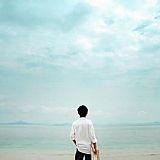 背景男生头像图片_WWW.WHOISQQ.COM