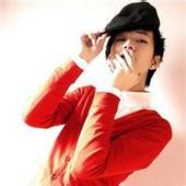 带黑帽子男生头像图片_WWW.WHOISQQ.COM