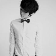 帅气男生头像图片张杰_WWW.WHOISQQ.COM