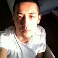 坚毅男生头像图片_WWW.WHOISQQ.COM