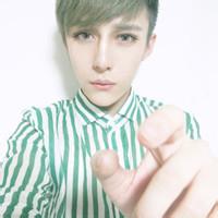 穿球服的男生头像图片_WWW.WHOISQQ.COM