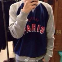 qq有锁骨的男生头像图片_WWW.WHOISQQ.COM