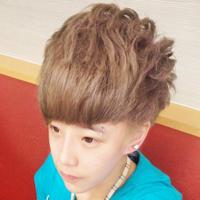 qq头像图片乖乖的男生_WWW.WHOISQQ.COM