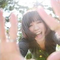 qq头像图片微笑侧脸男生_WWW.WHOISQQ.COM