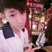 校服 男生小清新 头像图片_WWW.WHOISQQ.COM