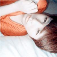 男生躺头像图片_WWW.WHOISQQ.COM