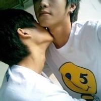 同志男生头像图片_WWW.WHOISQQ.COM