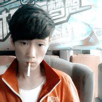 qq男生压马路头像图片_WWW.WHOISQQ.COM