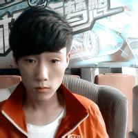 qq男生压马路头像图片_WWW.WHOISQQ.COM
