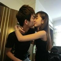 男生搞基接吻头像图片_WWW.WHOISQQ.COM
