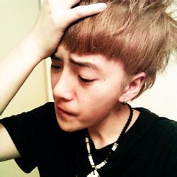 个性男生高清头像图片_WWW.WHOISQQ.COM