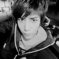 qq男生带子头像图片黑白色_WWW.WHOISQQ.COM