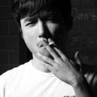 非主流沧桑男生头像图片_WWW.WHOISQQ.COM