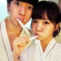 小男生扣扣头像图片_WWW.WHOISQQ.COM