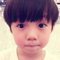 大笑男生qq头像图片_WWW.WHOISQQ.COM