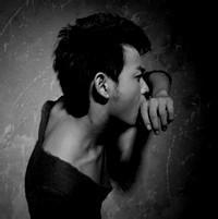 qq男生魅力头像图片_WWW.WHOISQQ.COM