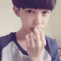 带梦字的男生qq头像图片_WWW.WHOISQQ.COM