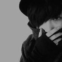 超叼男生头像图片灰色带字_WWW.WHOISQQ.COM