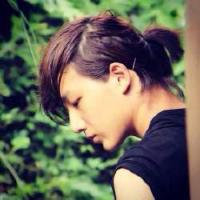 头像图片男生李宏毅_WWW.WHOISQQ.COM