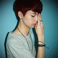 男生惜年头像图片_WWW.WHOISQQ.COM