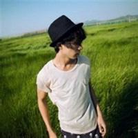 qq经典男生头像图片青苹果_WWW.WHOISQQ.COM