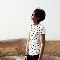 qq男生遥望头像图片_WWW.WHOISQQ.COM