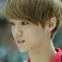 exo男生qq头像图片_WWW.WHOISQQ.COM