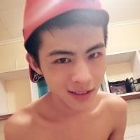 qq头像图片个性网男生帽子_WWW.WHOISQQ.COM