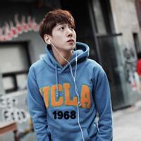 qq男生头像图片在听歌的_WWW.WHOISQQ.COM