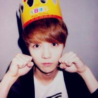 qq头像图片男生黑白exo_WWW.WHOISQQ.COM