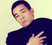 陈小春成熟男生头像图片_WWW.WHOISQQ.COM