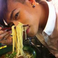 秋天男生qq头像图片_WWW.WHOISQQ.COM