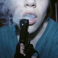 我在哭男生头像图片_WWW.WHOISQQ.COM
