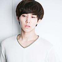我在哭男生头像图片_WWW.WHOISQQ.COM
