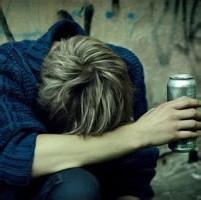 我在哭男生头像图片_WWW.WHOISQQ.COM