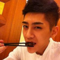 现实些的男生头像图片_WWW.WHOISQQ.COM