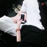 男生半身像头像图片_WWW.WHOISQQ.COM
